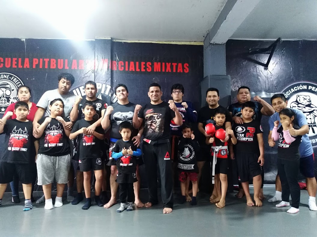 SEMINARIO MMA KIDS Escuela Pitbull . Artes Marciales Mixtas SEMINARIO MMA KIDS Escuela Pitbull . Artes Marciales Mixtas
